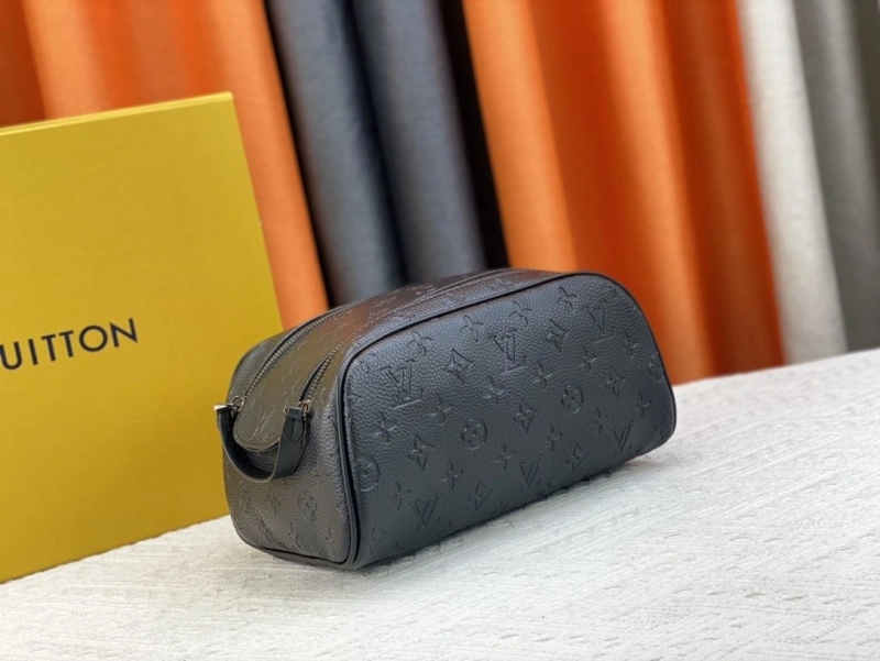 LV Cosmetic Bags 4081B-0537