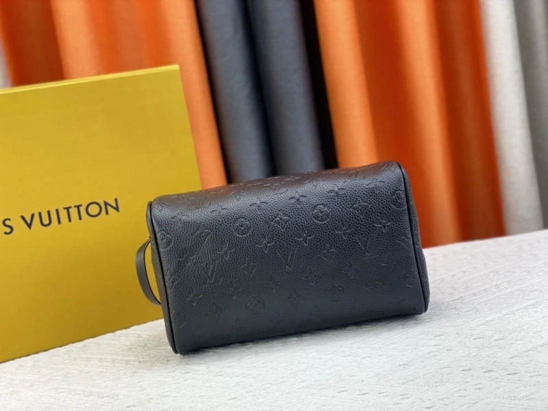 LV Cosmetic Bags 4081B-0537