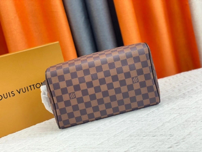 LV Cosmetic Bags 4081B-0538