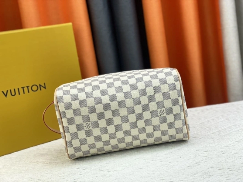 LV Cosmetic Bags 4081B-0542