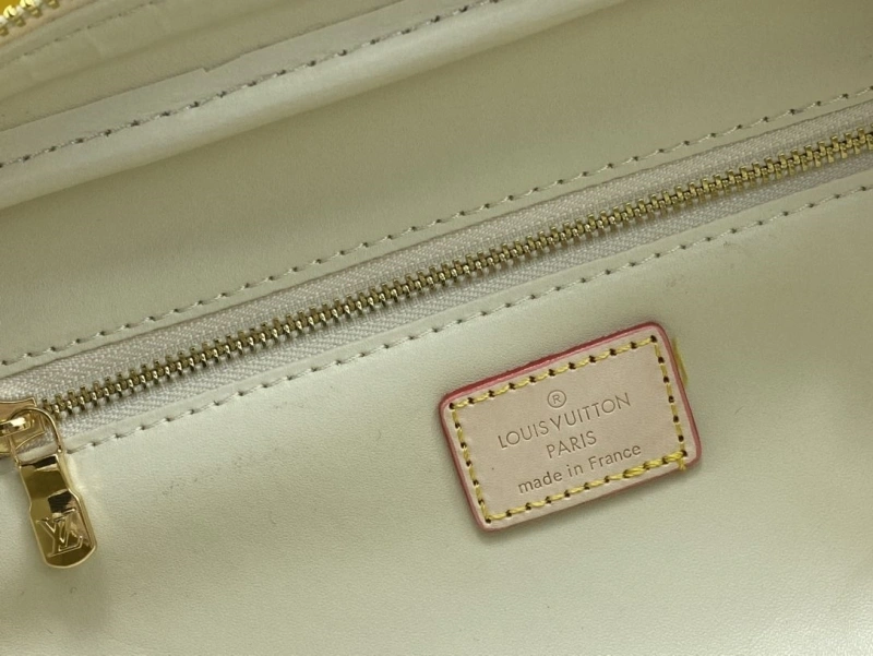 LV Cosmetic Bags 4081B-0542