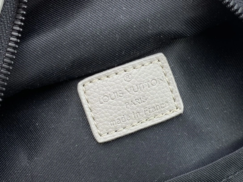 LV Backpacks 4081B-0560