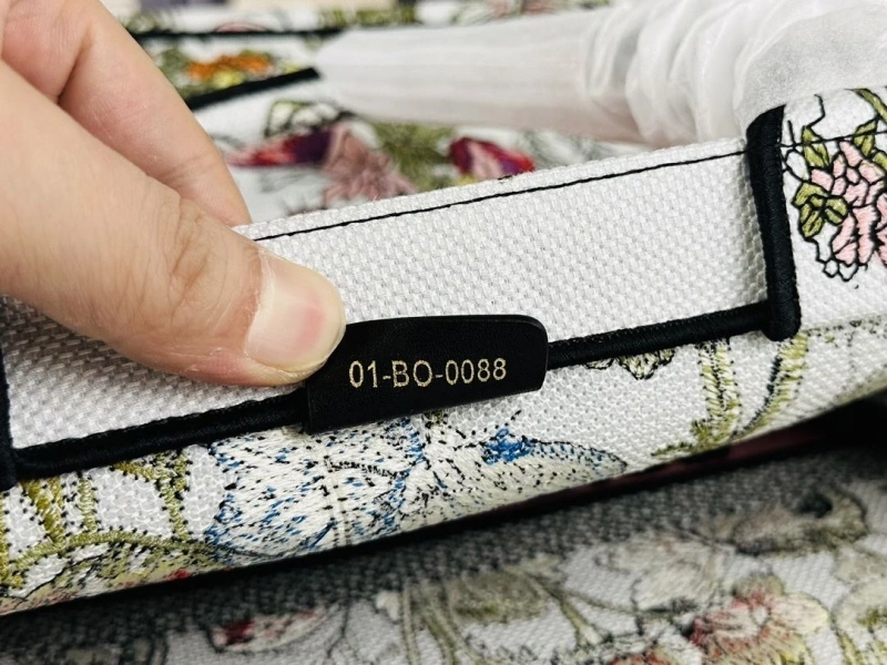 Dior Shopping Bags 4081B-1612