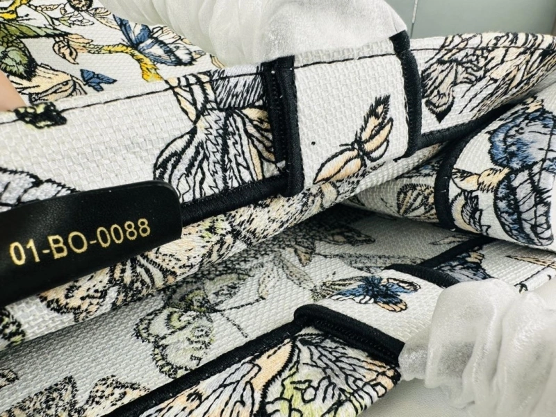 Dior Shopping Bags 4081B-1615