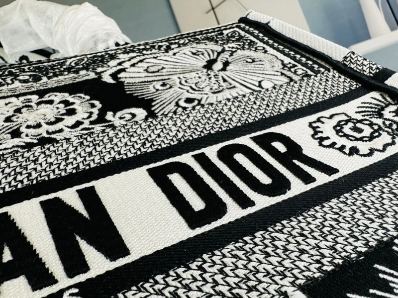 Dior Shopping Bags 4081B-1617