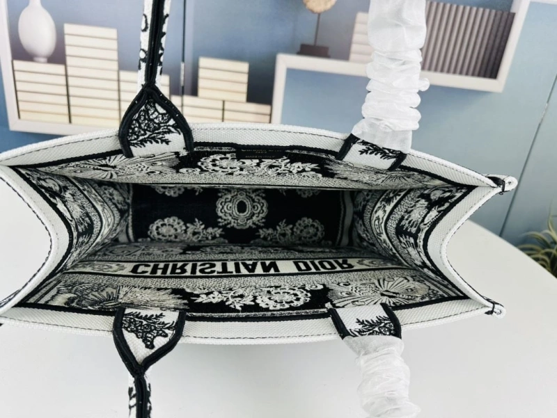 Dior Shopping Bags 4081B-1617