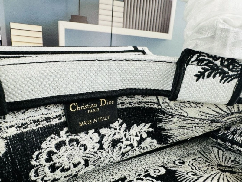 Dior Shopping Bags 4081B-1617