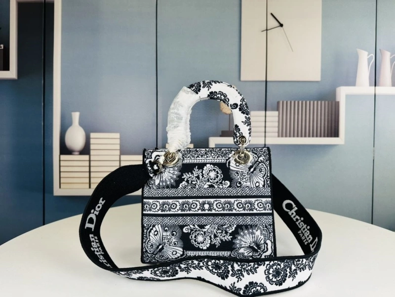 Dior Shopping Bags 4081B-1640