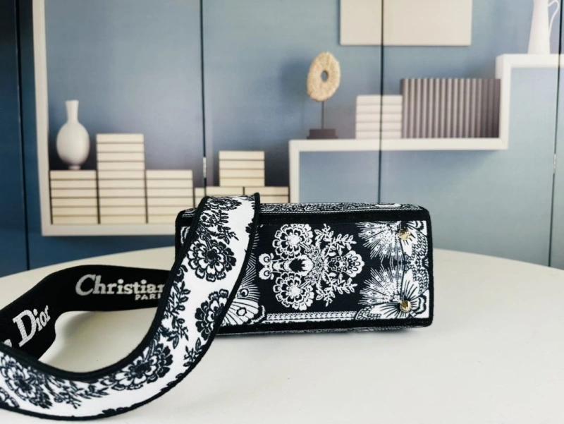 Dior Shopping Bags 4081B-1640