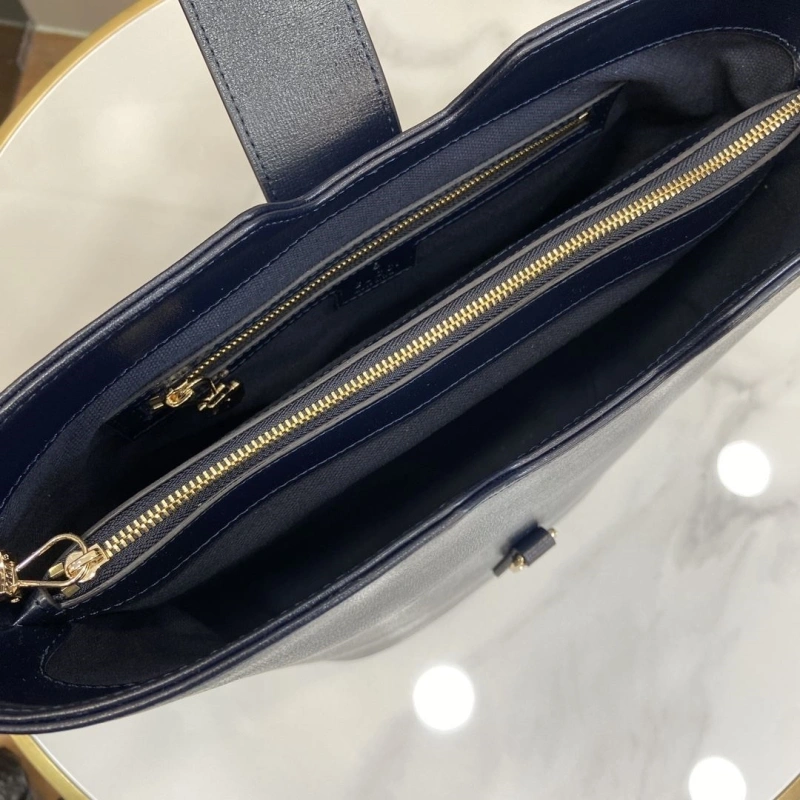 Gucci Bucket Bags 4094-0077