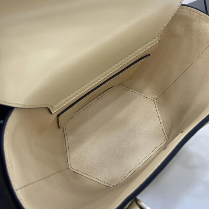 Gucci Top Handle Bags 4094B-0085