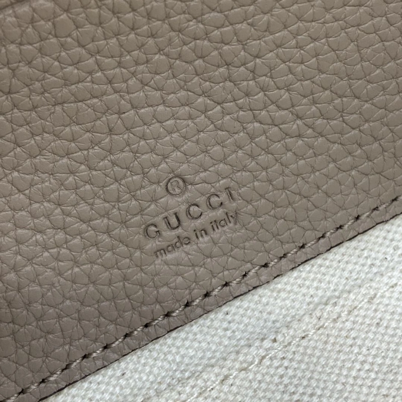Gucci Cosmetic Bags 4094B-0411