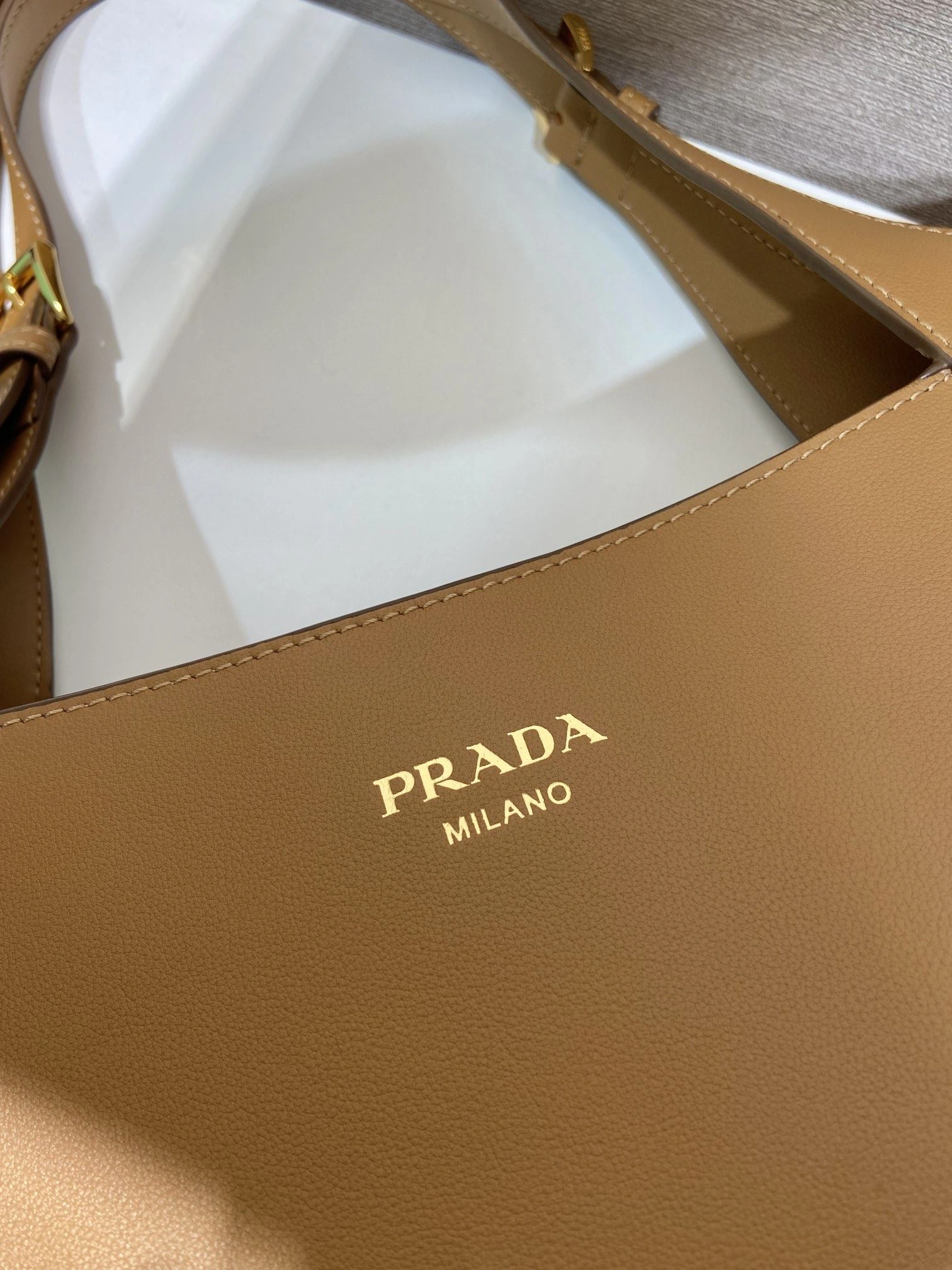 Prada Shopping Bags 4099A-0015