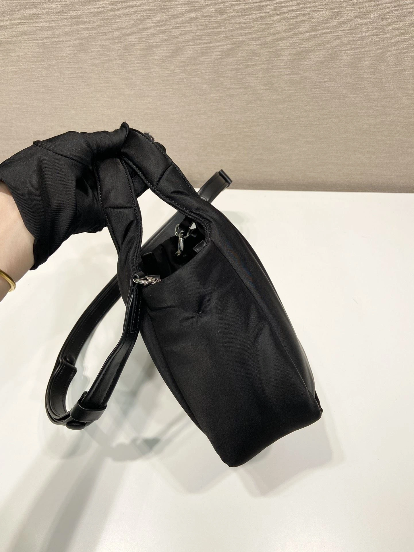 Prada Bucket Bags 4099A-0016