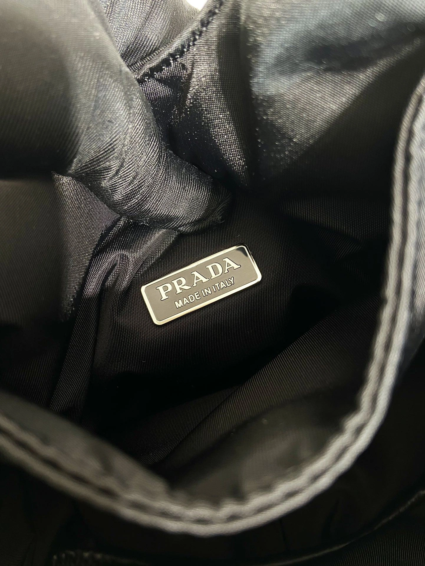 Prada Bucket Bags 4099A-0016