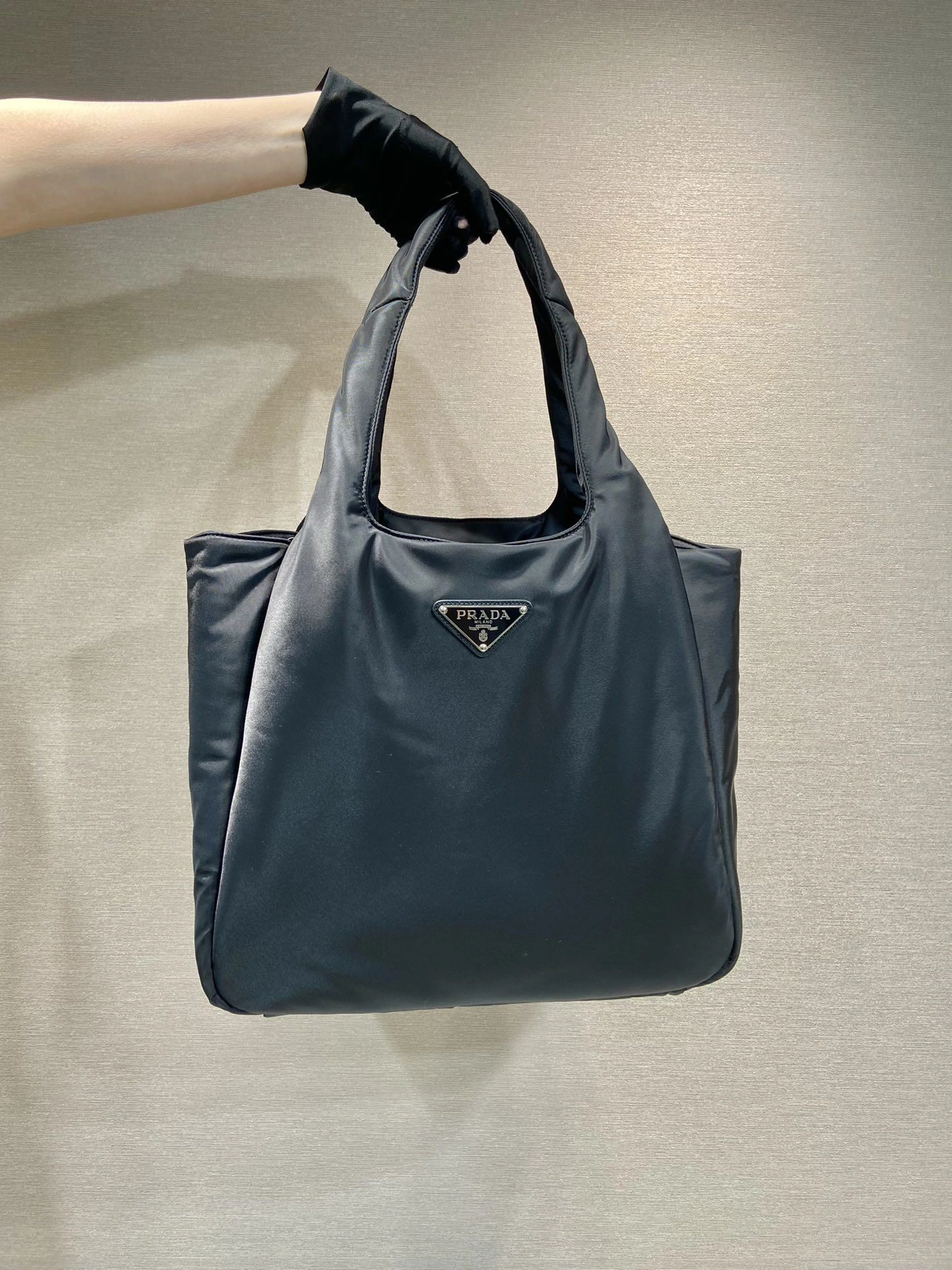 Prada Bucket Bags 4099A-0017
