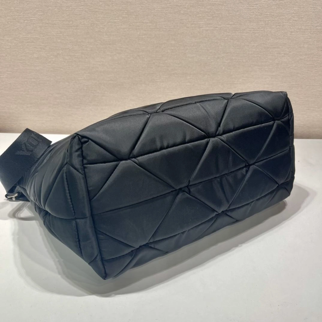 Prada Shopping Bags 4099A-0026