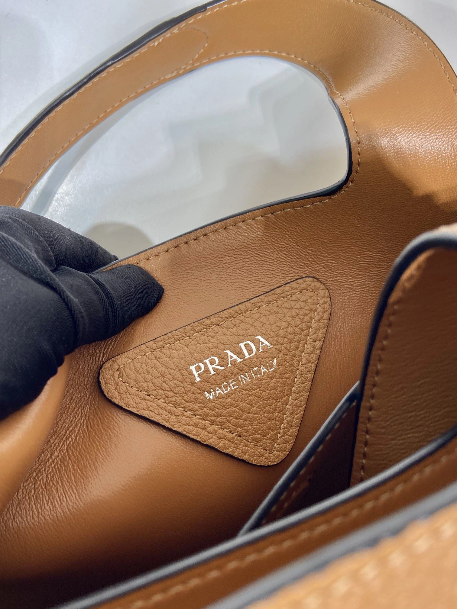 Prada Bucket Bags 4099A-0028