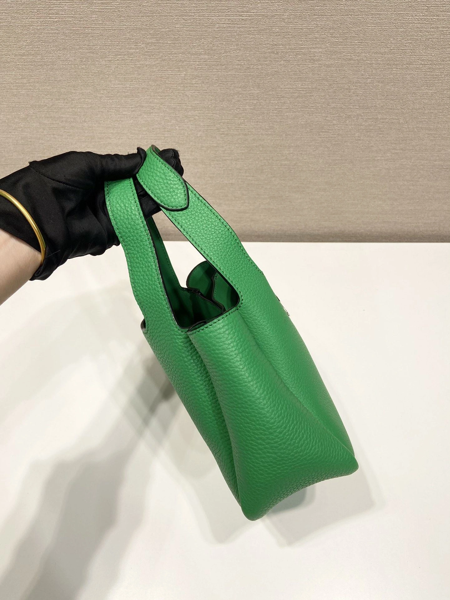 Prada Bucket Bags 4099A-0029