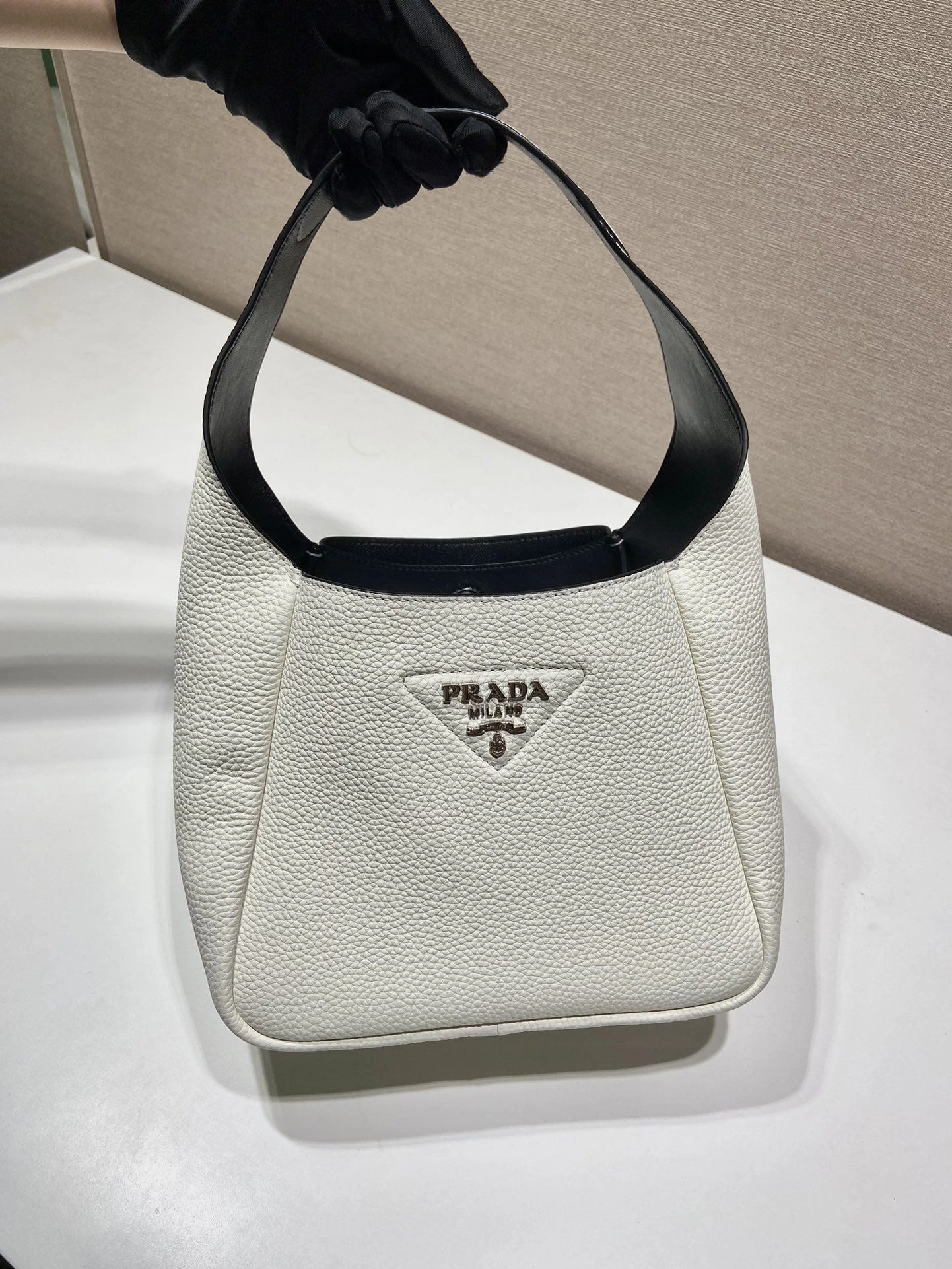 Prada Bucket Bags 4099A-0031