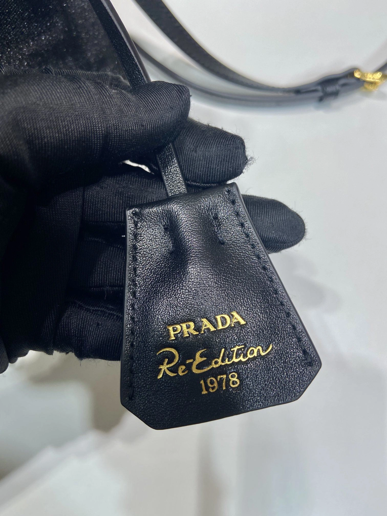 Prada Bucket Bags 4099A-0041