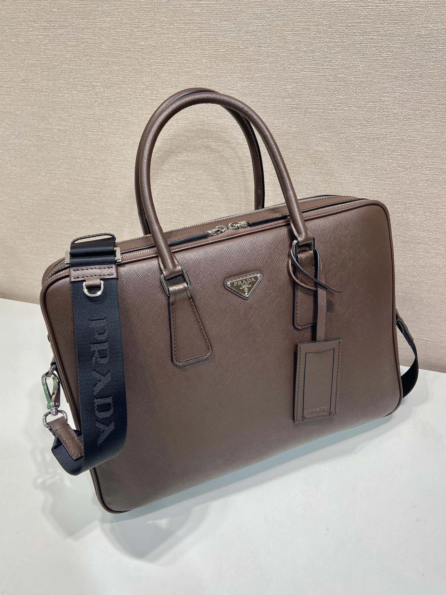 Prada Briefcase 4099A-0050