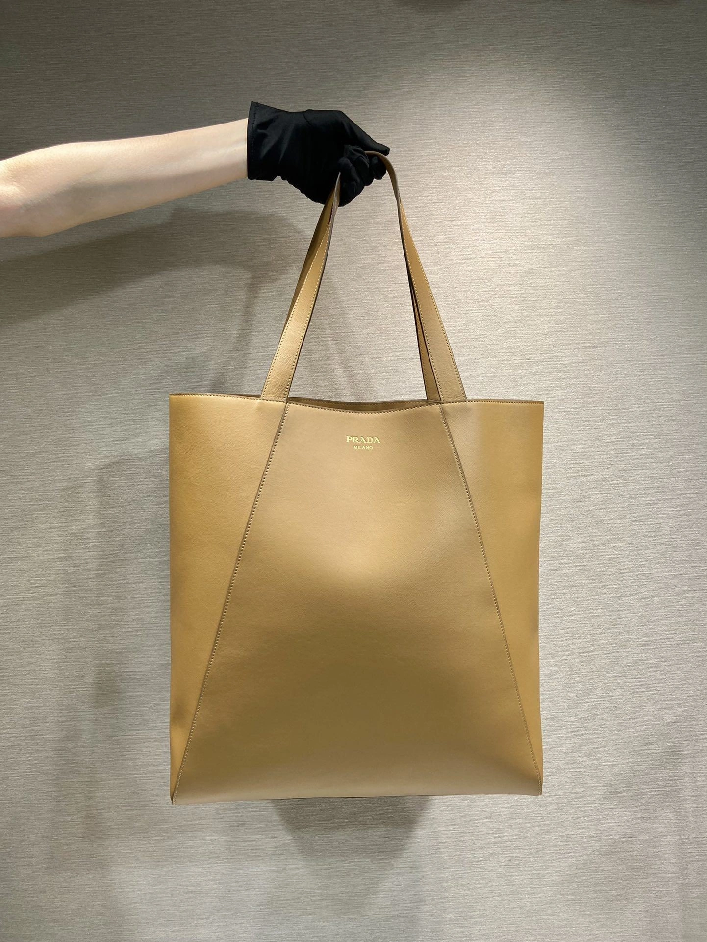 Prada Shopping Bags 4099A-0086