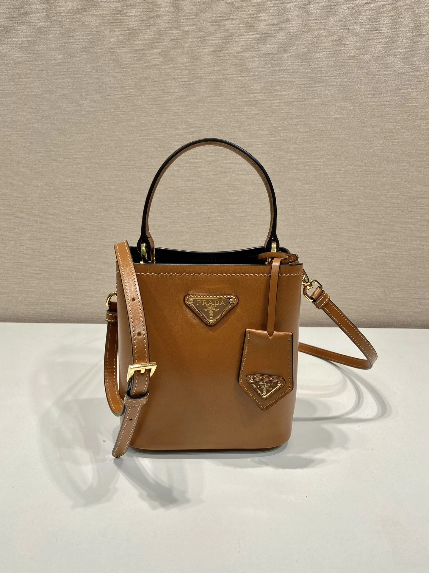 Prada Top Handle Bags 4099A-0099