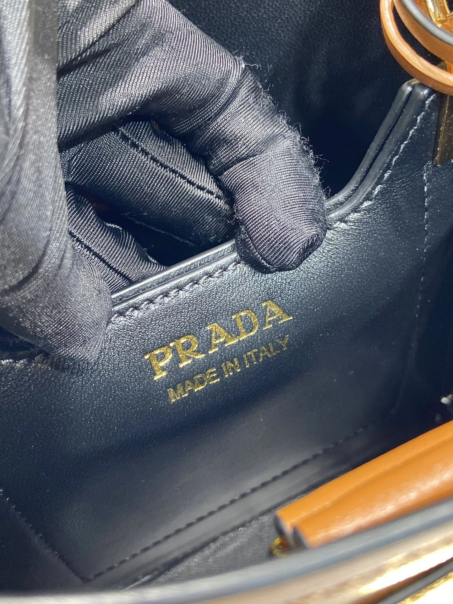 Prada Top Handle Bags 4099A-0099