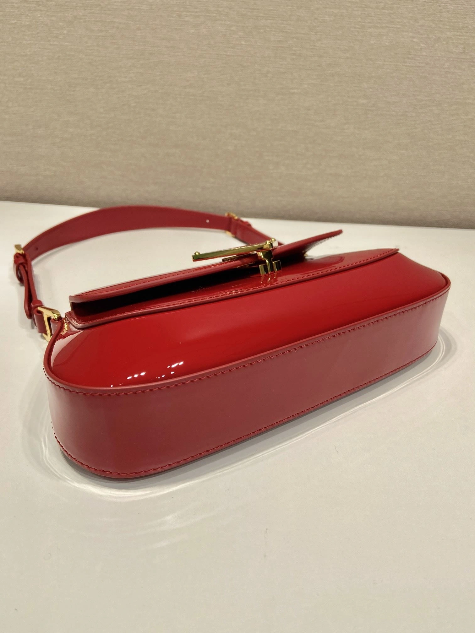 Prada Top Handle Bags 4099A-0108