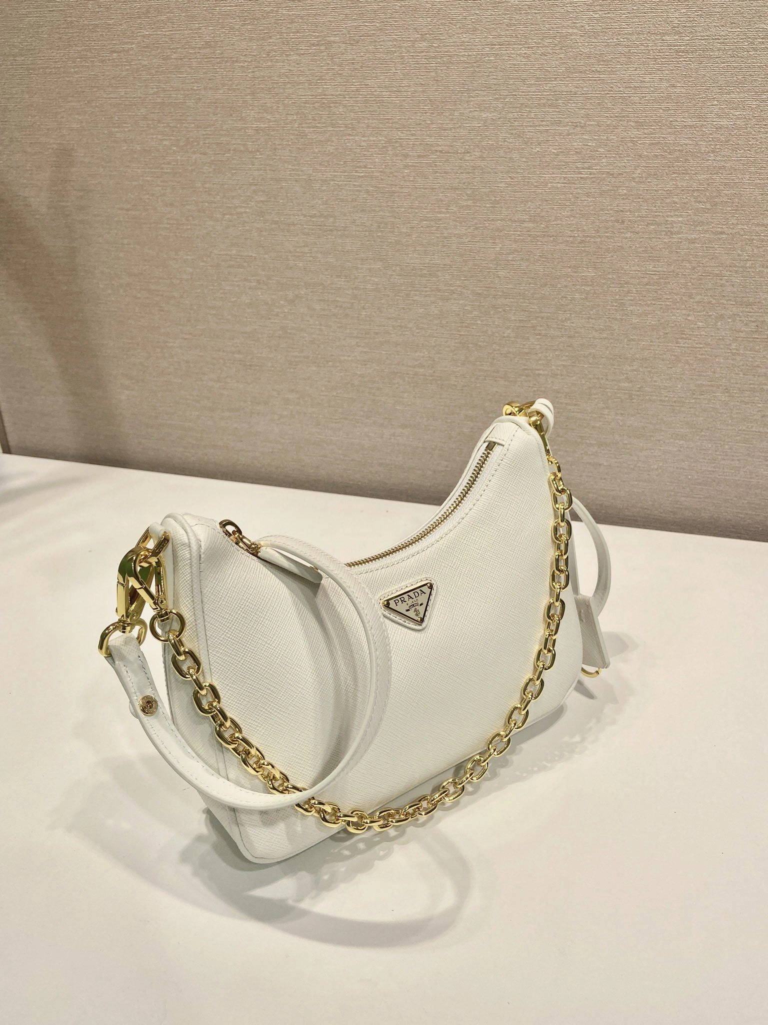 Prada Top Handle Bags 4099A-0113
