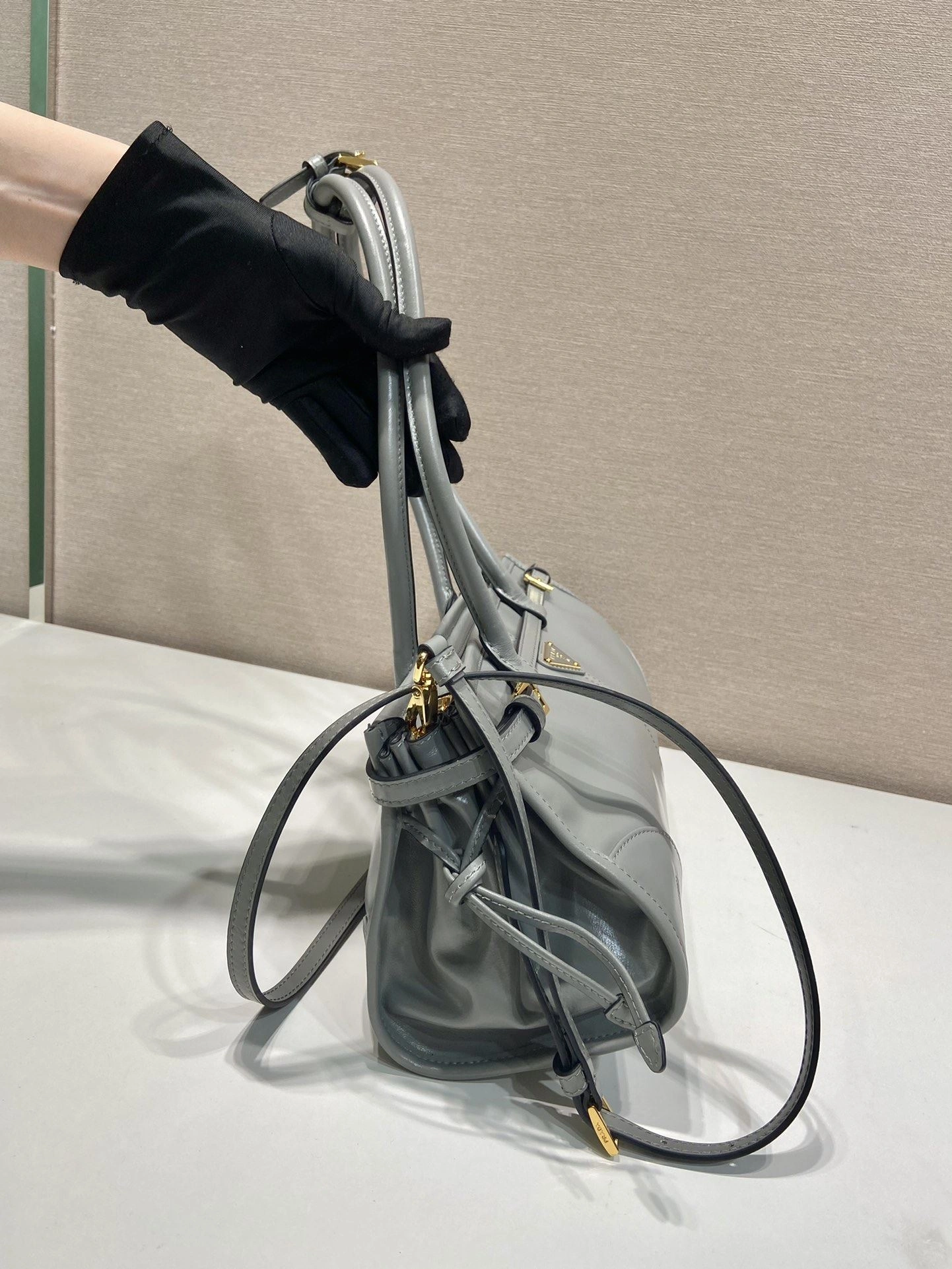 Prada Top Handle Bags 4099A-0127