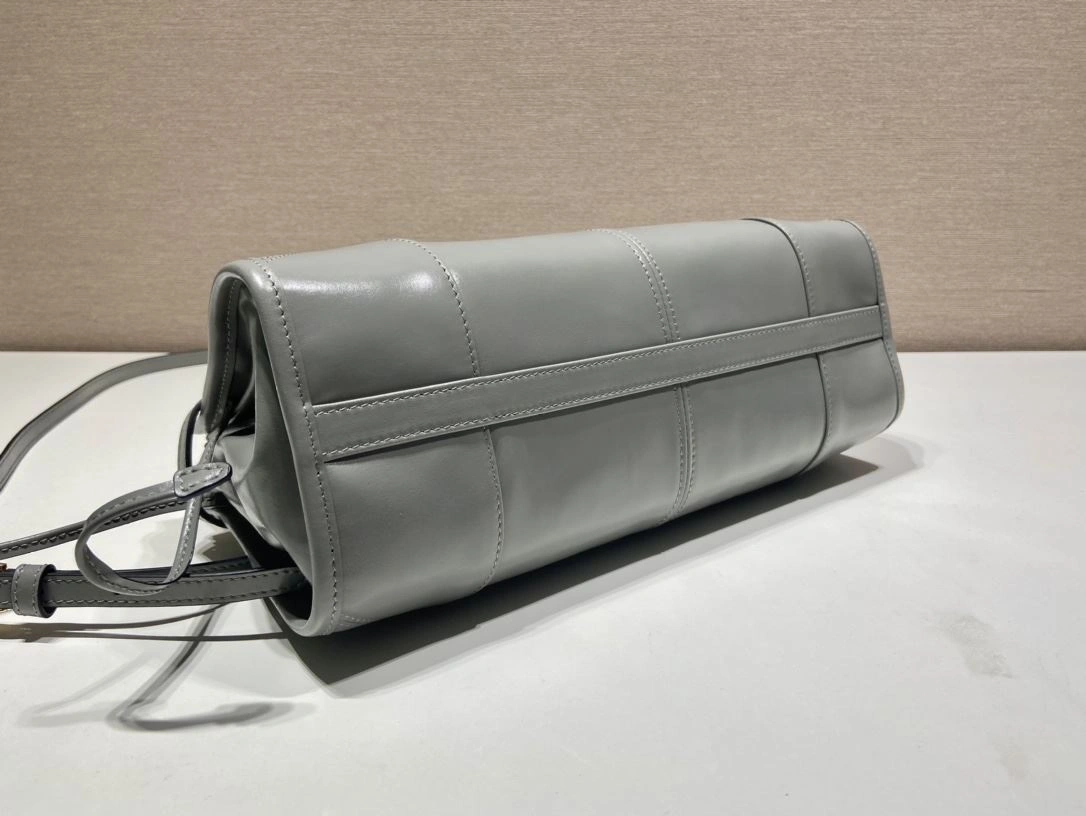 Prada Top Handle Bags 4099A-0127