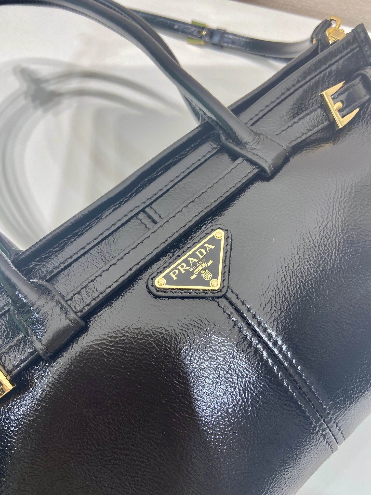 Prada Top Handle Bags 4099A-0154