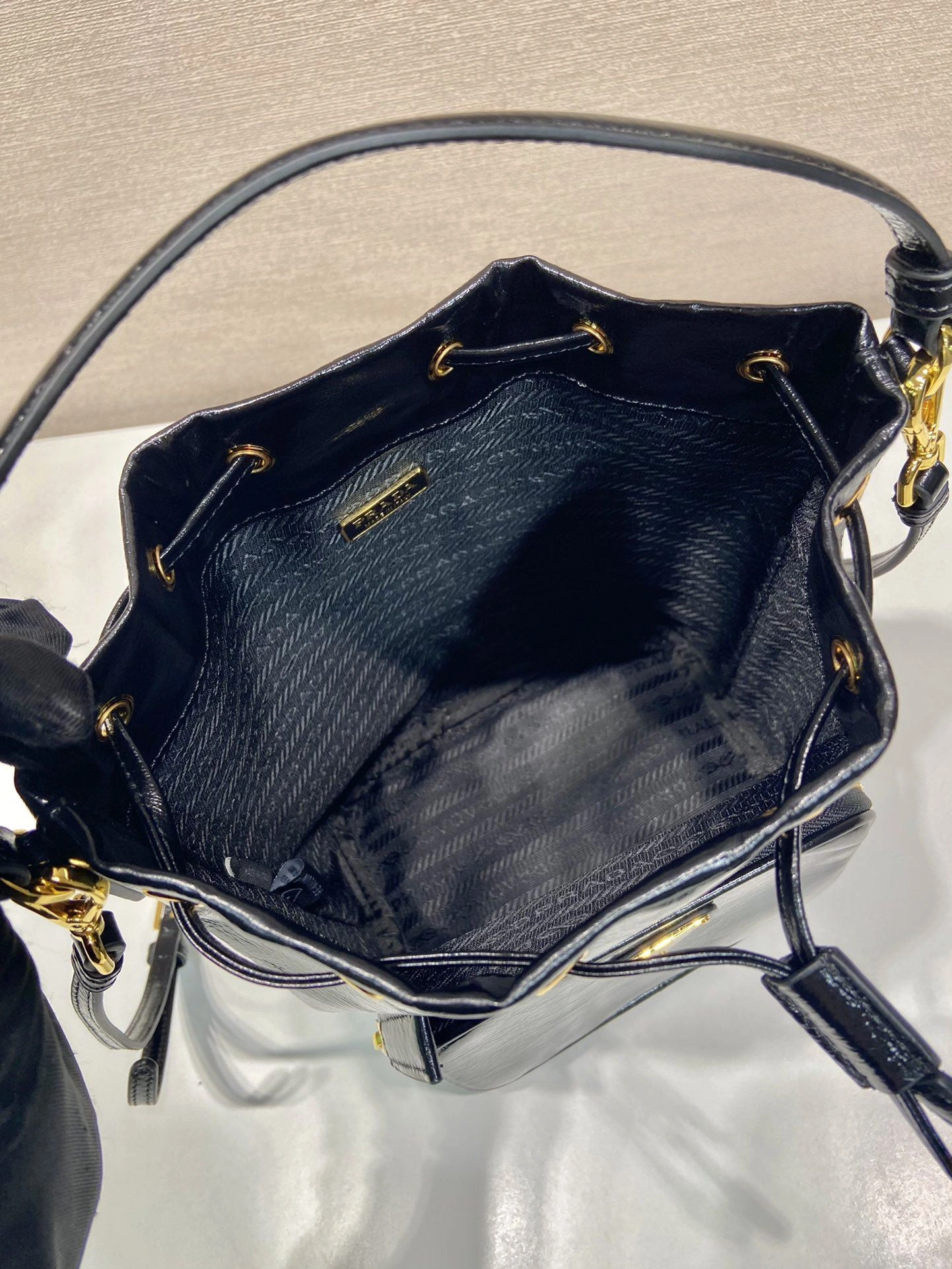 Prada Bucket Bags 4099A-0156