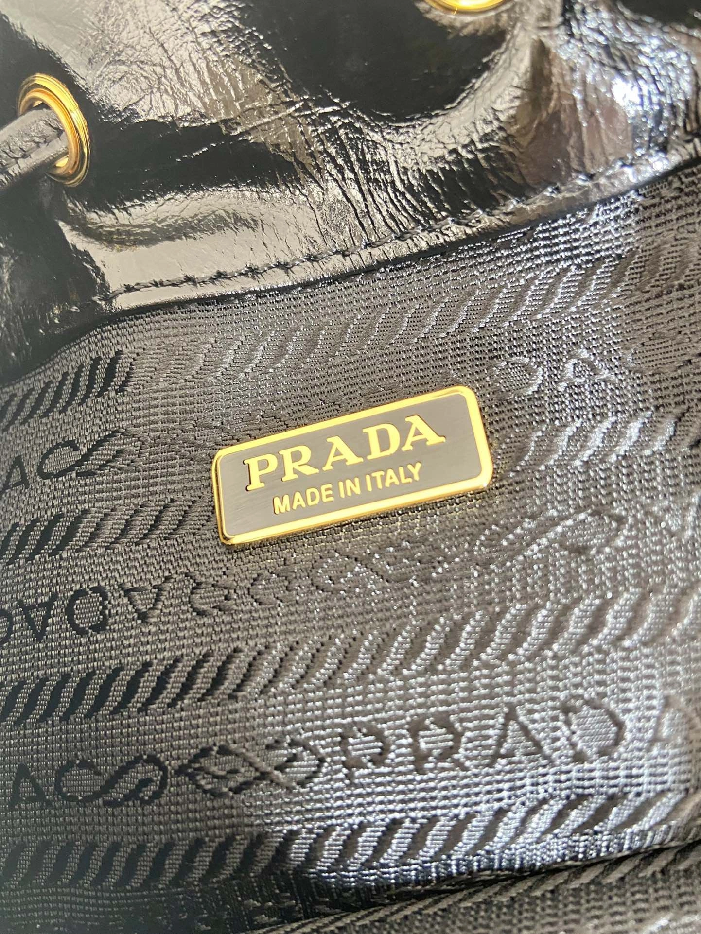Prada Bucket Bags 4099A-0156