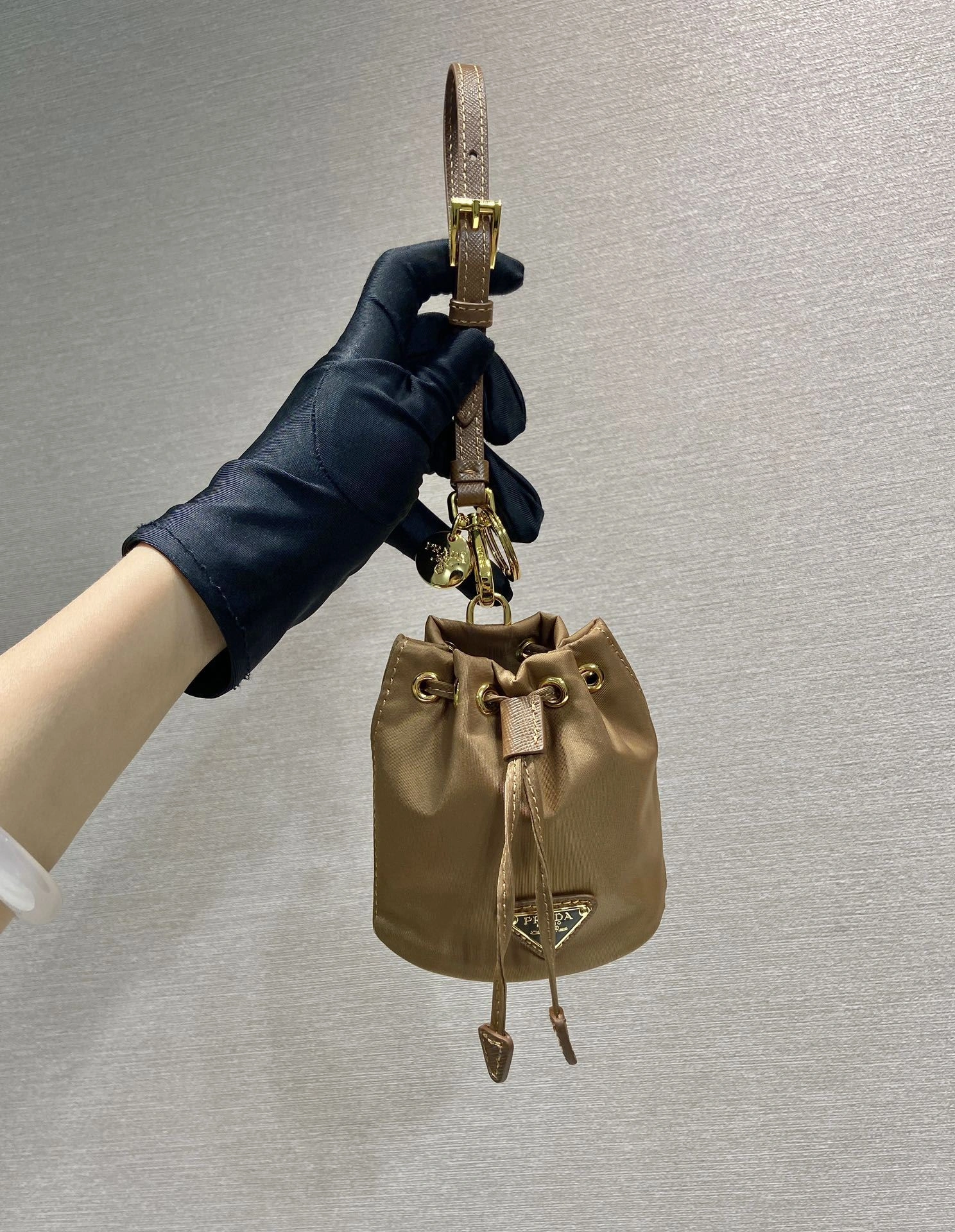 Prada Bucket Bags 4099A-0165