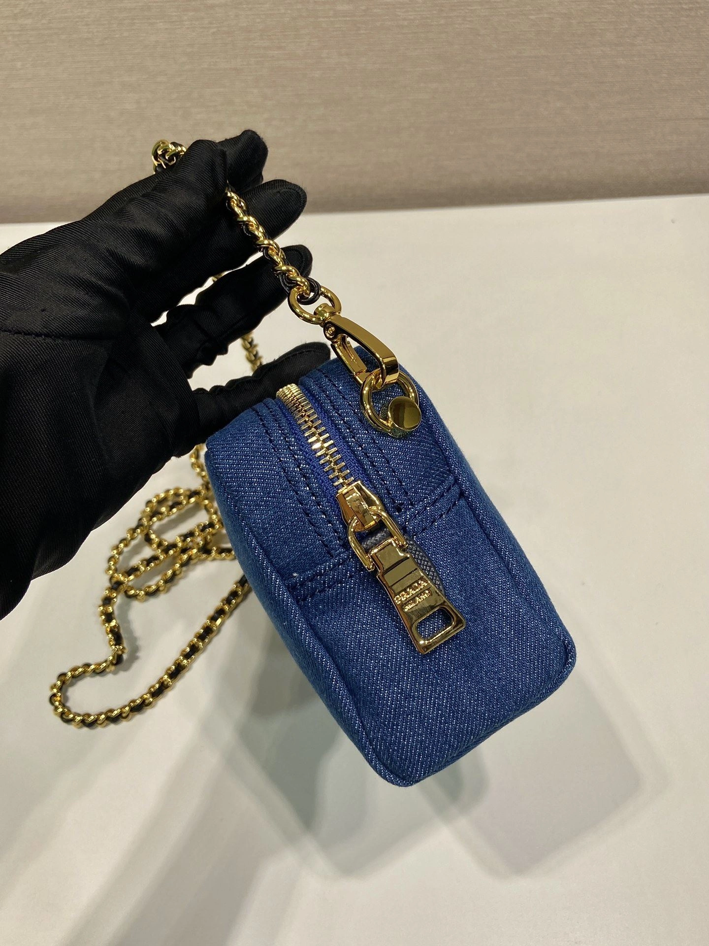 Prada Top Handle Bags 4099A-0195