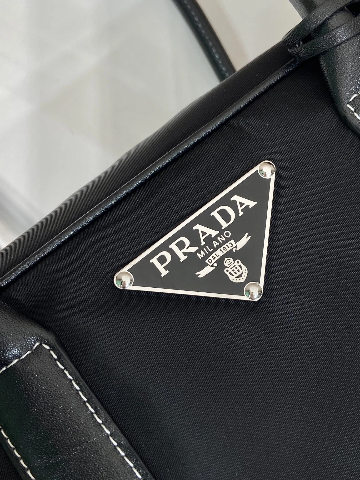 Prada Top Handle Bags 4099A-0196