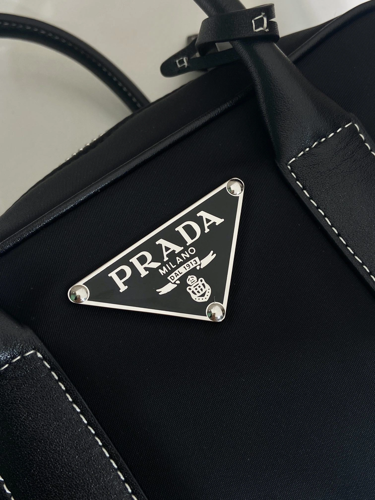Prada Top Handle Bags 4099A-0197