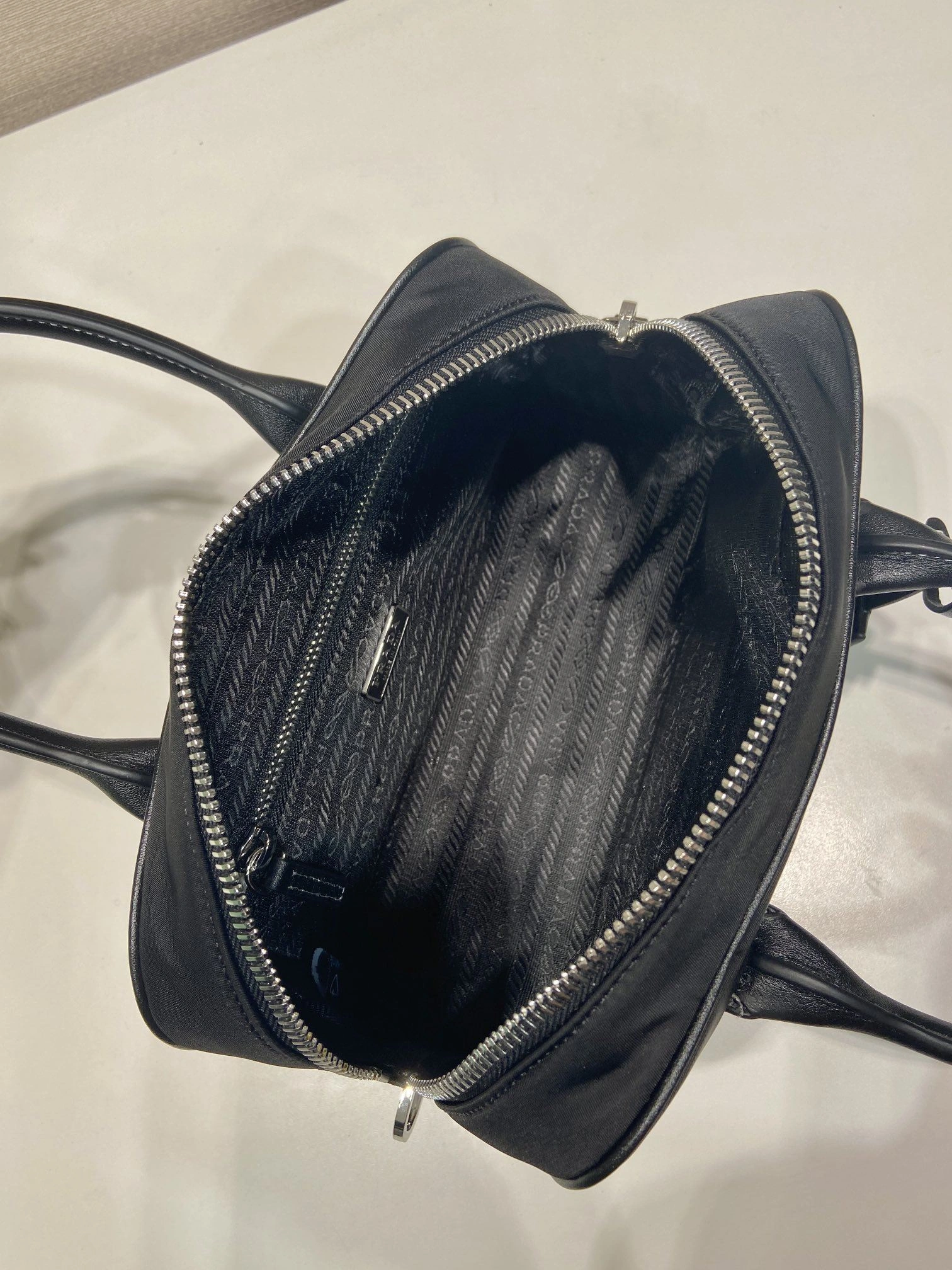 Prada Top Handle Bags 4099A-0197