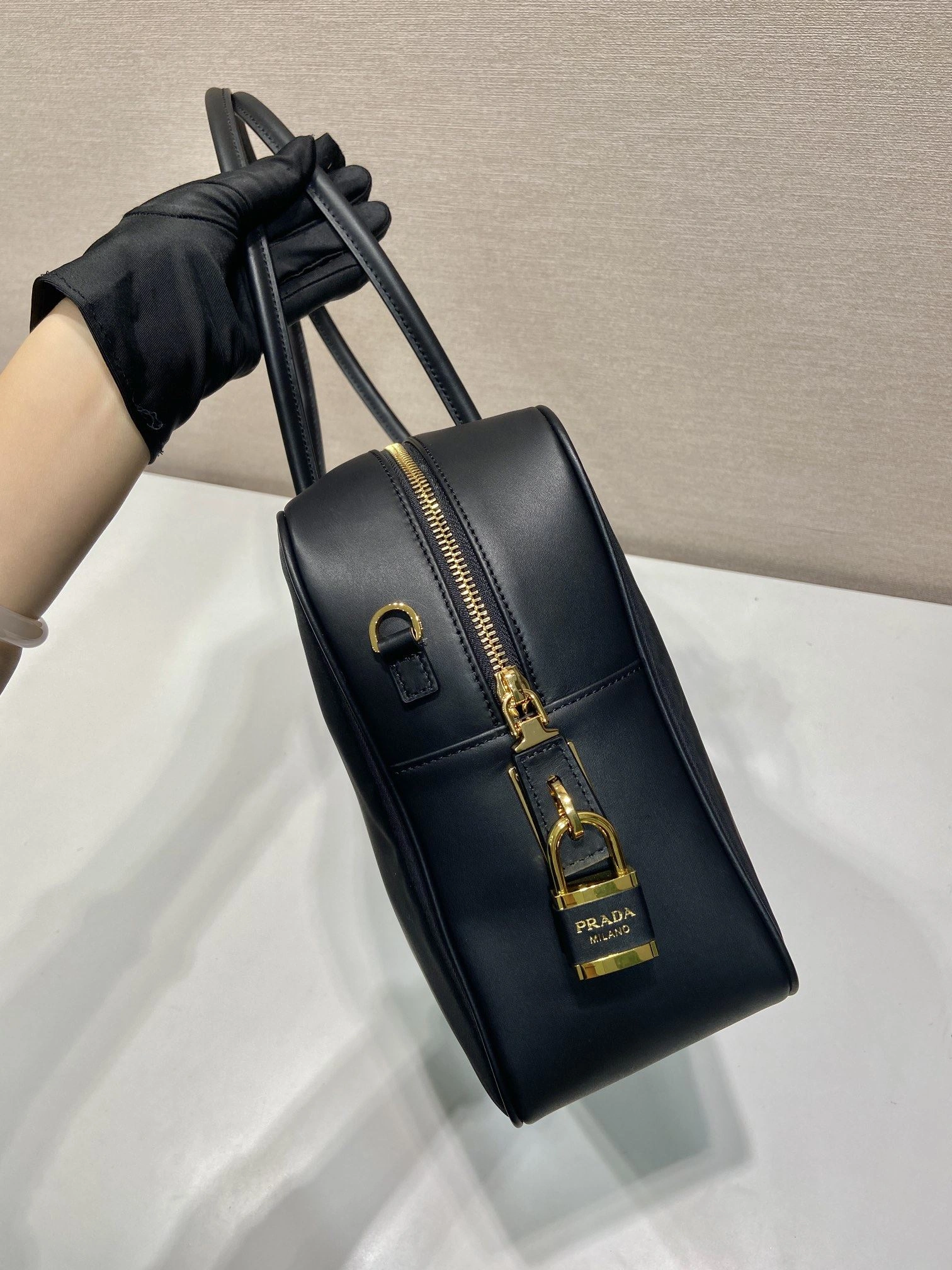 Prada Top Handle Bags 4099A-0200