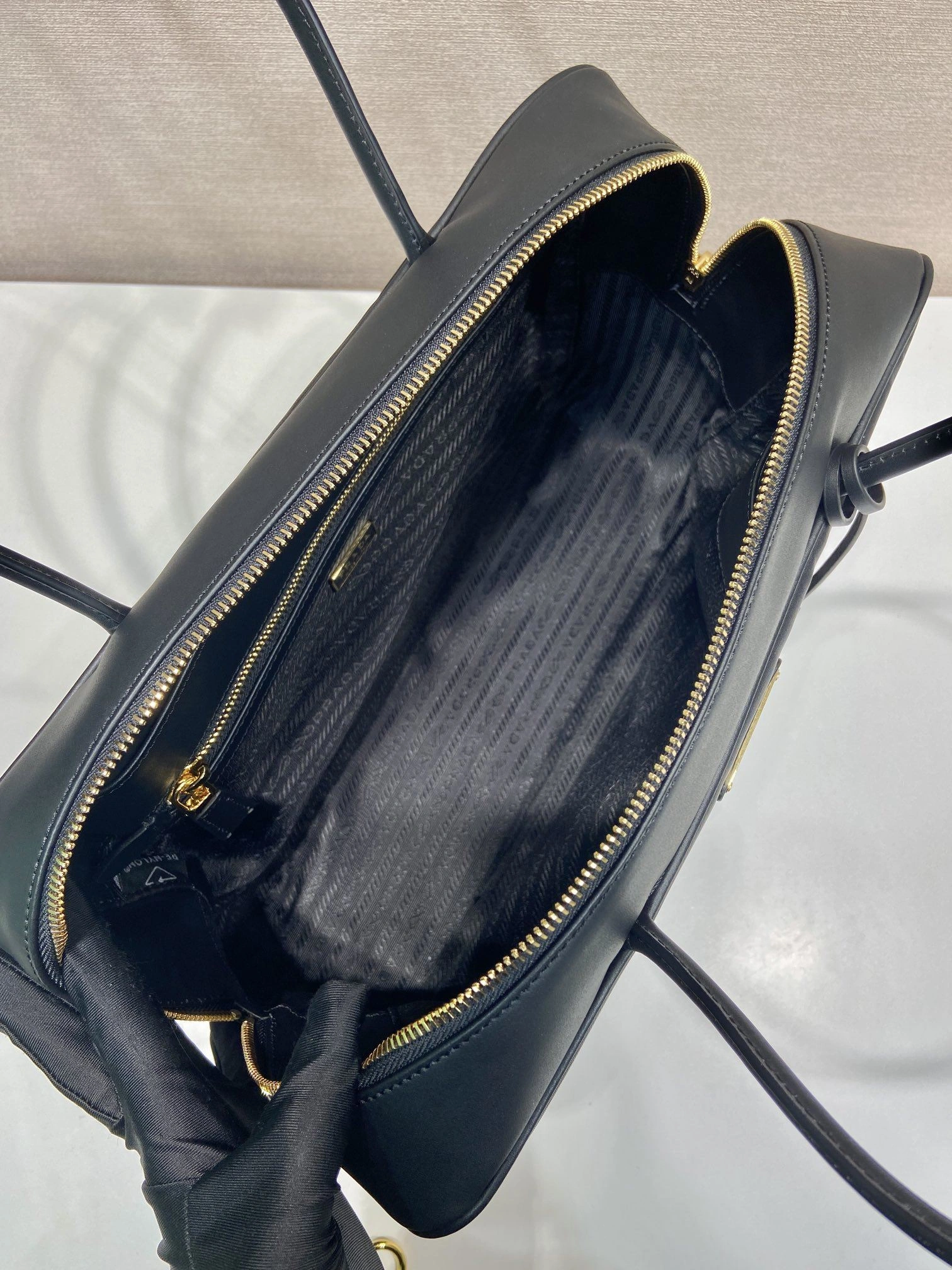 Prada Top Handle Bags 4099A-0200