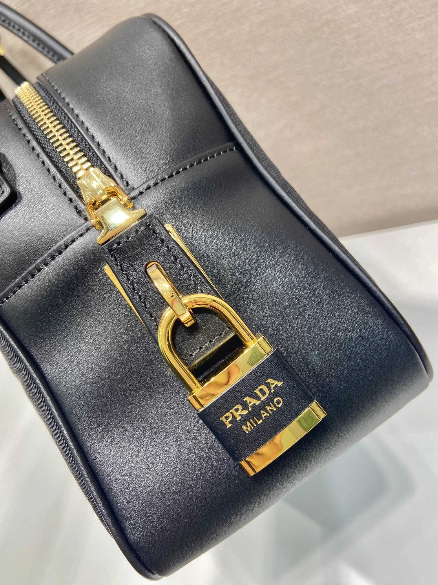 Prada Top Handle Bags 4099A-0201