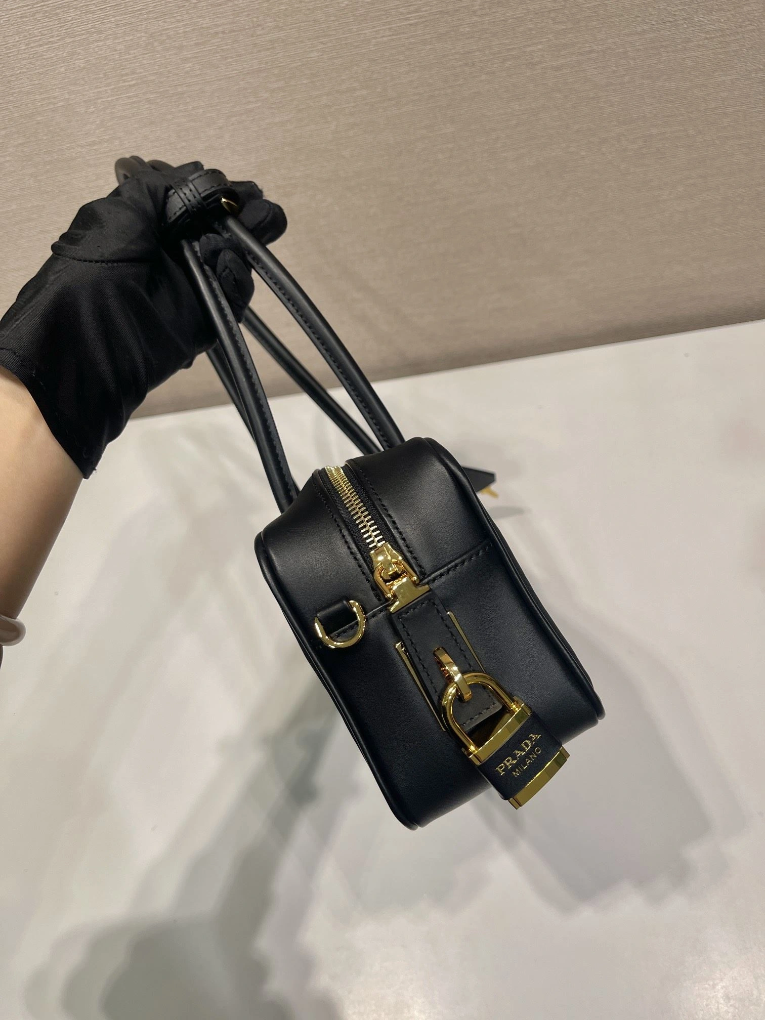 Prada Top Handle Bags 4099A-0202