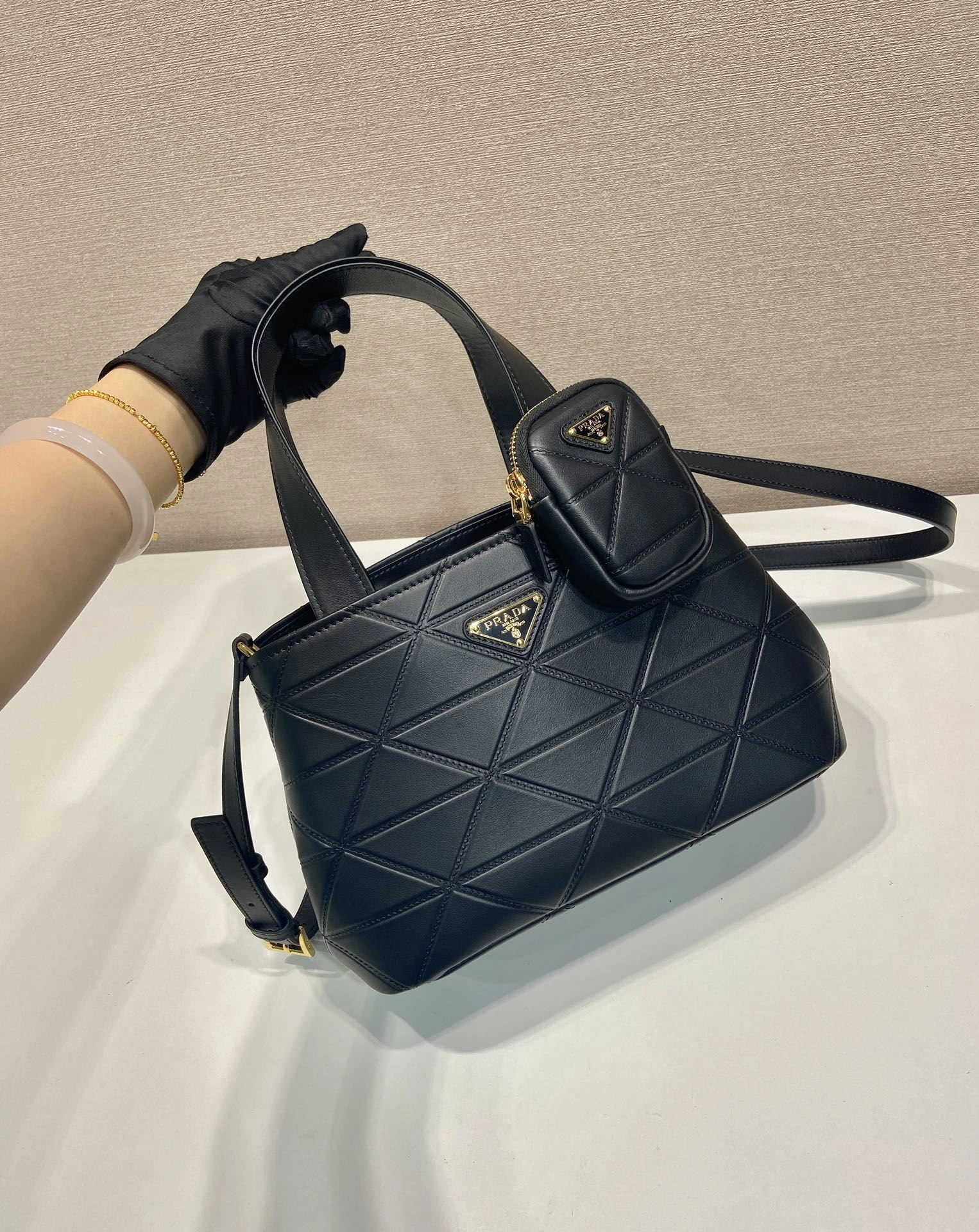 Prada Top Handle Bags 4099A-0203