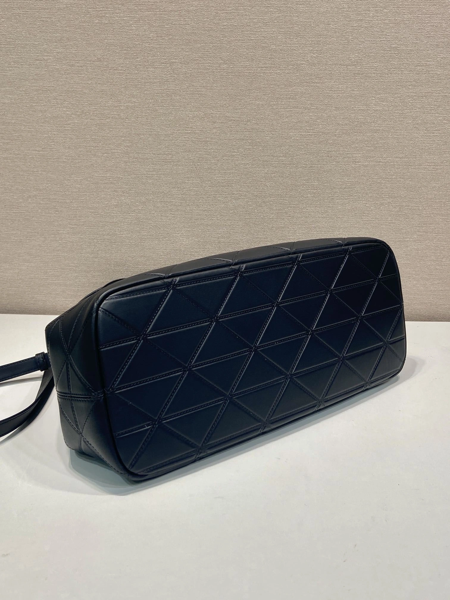 Prada Top Handle Bags 4099A-0205