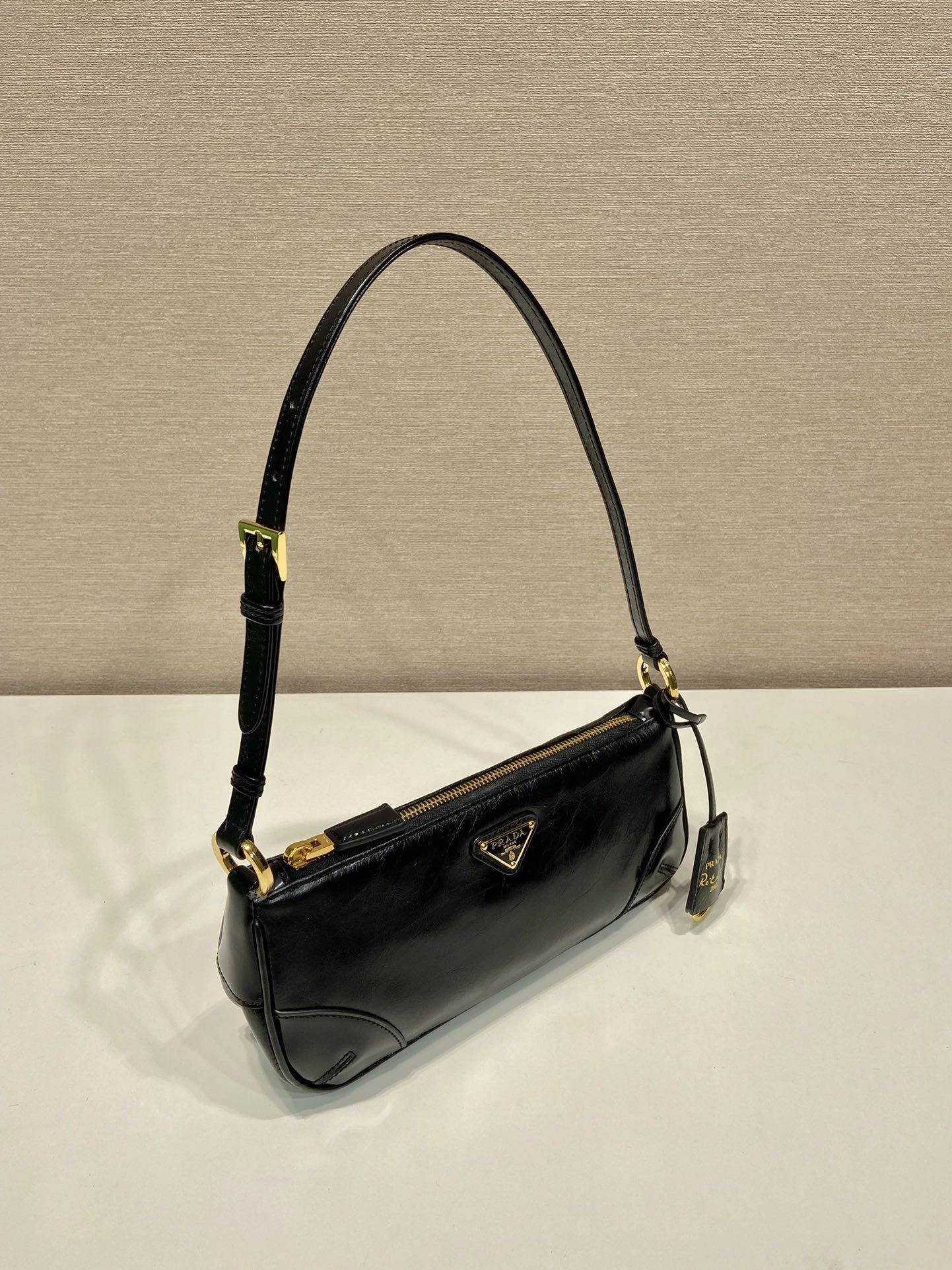 Prada Top Handle Bags 4099A-0208