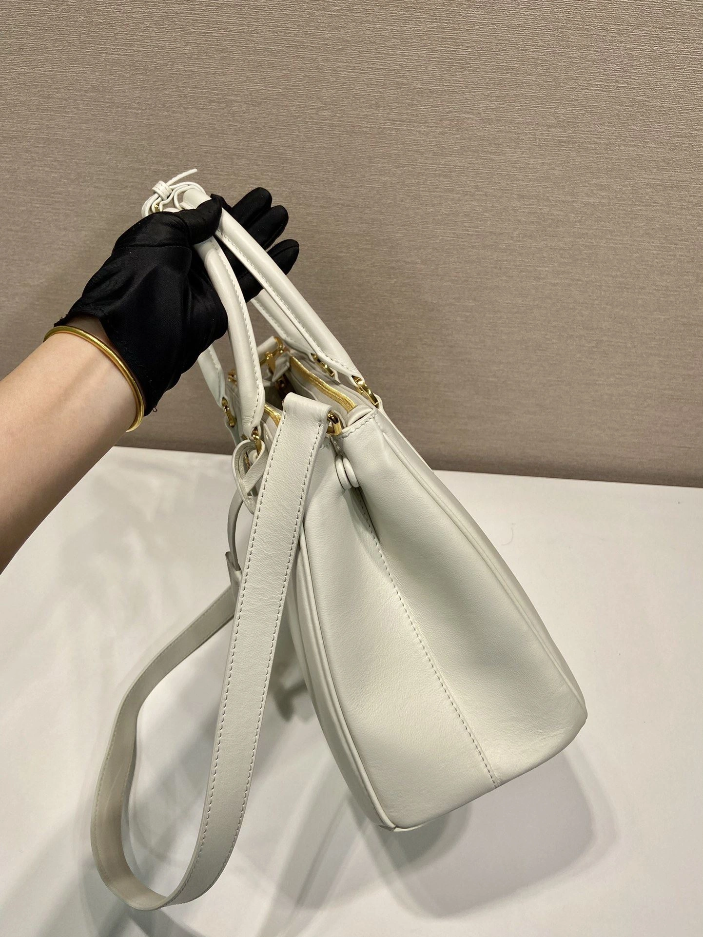 Prada Top Handle Bags 4099A-0211