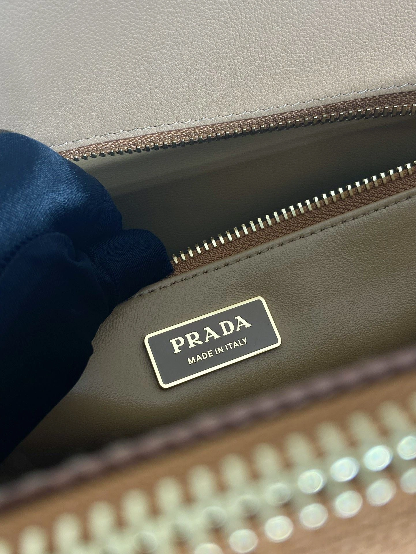 Prada Top Handle Bags 4099A-0213